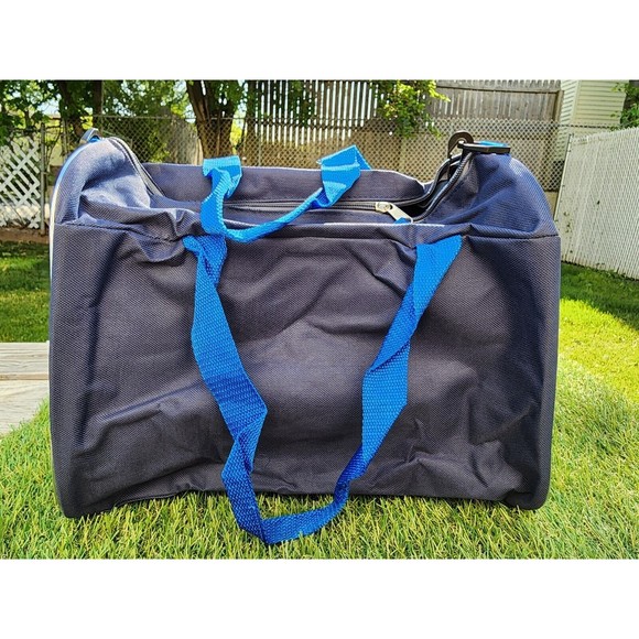 Disney Star Wars BB-8 Duffle Bag Overnight Bag Carry-on  NWT 14.5"L 10"H 7"W - Picture 10 of 15